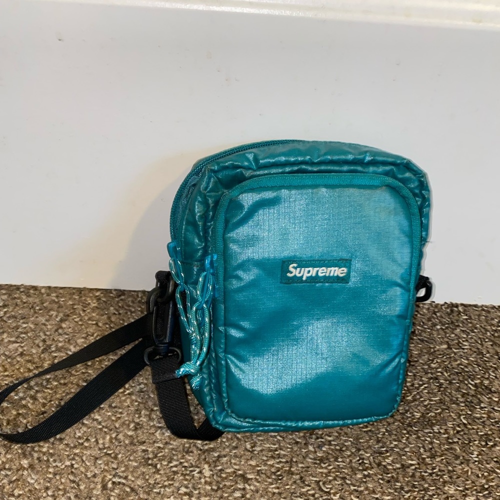 Supreme shoulder bag